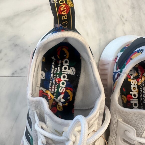 New Adidas White Runner - Picture 4 of 5